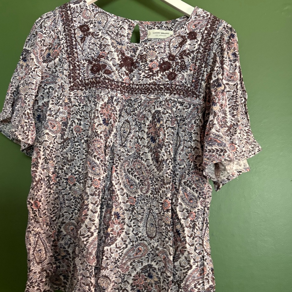Lucky Brand Floral Paisley Embroidered Short Sleeve Blouse in Pink and Navy
